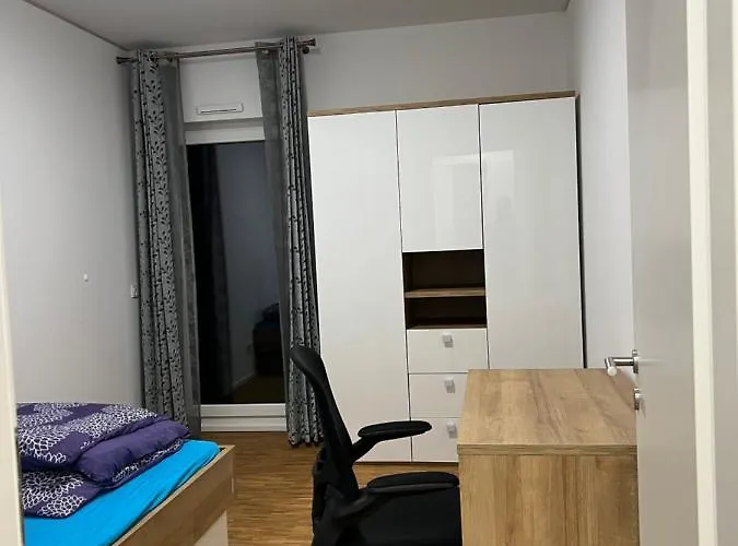 Apartamento Three Bedroom In Centre With A Grand Garden